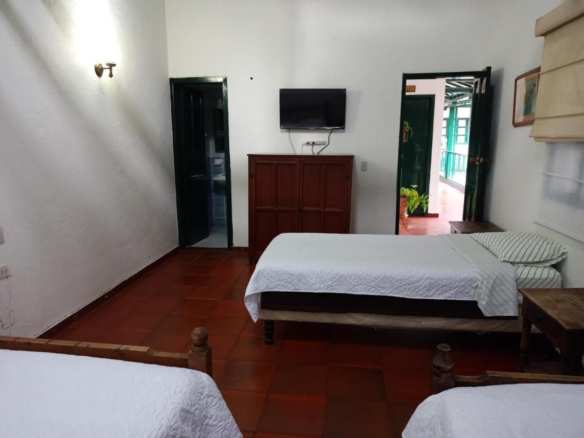 Hospederia La Roca Plaza Principal Bed & Breakfast Boyacá Exterior foto