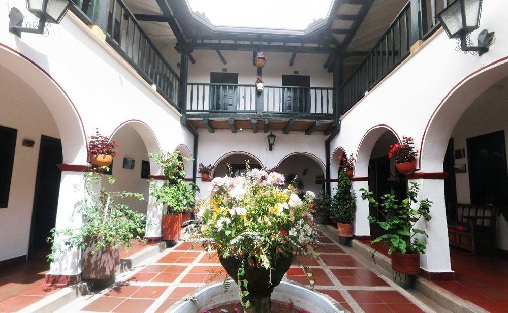 Hospederia La Roca Plaza Principal Bed & Breakfast Boyacá Exterior foto